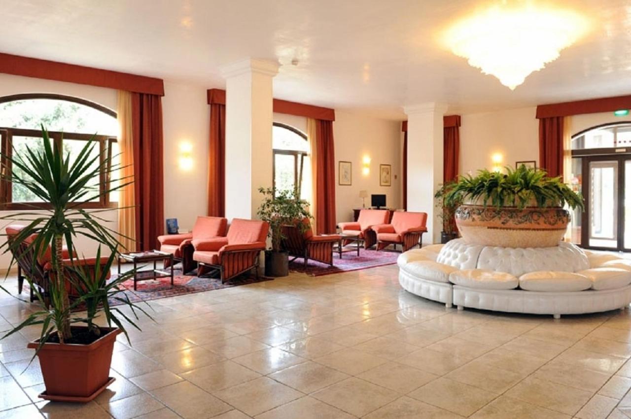 Hotel Villa Rosa มาร์ตินาฟรังกา ภายนอก รูปภาพ