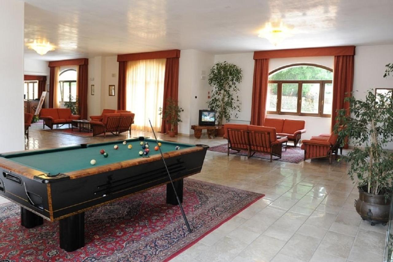 Hotel Villa Rosa มาร์ตินาฟรังกา ภายนอก รูปภาพ