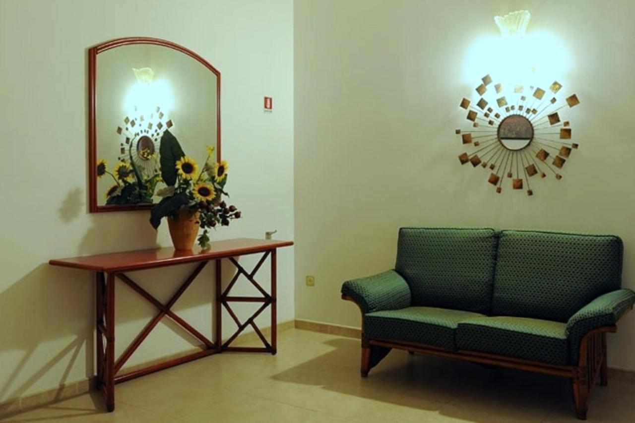 Hotel Villa Rosa มาร์ตินาฟรังกา ภายนอก รูปภาพ
